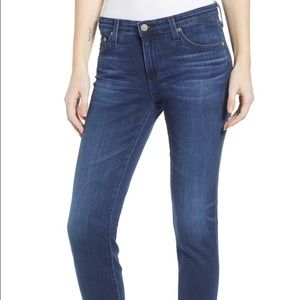 AG Prima Mid Rise Crop Jeans 05 Years Blue Essence